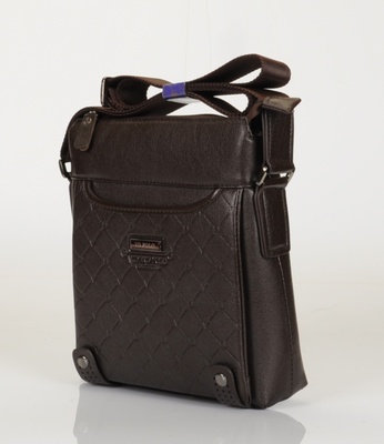 廠家直銷 供應2011新款高檔男包，品質與時尚的完美結合